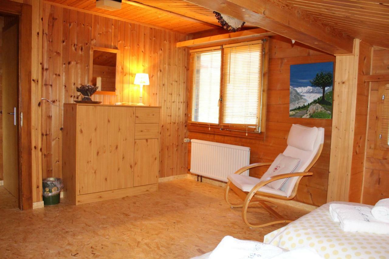 Chalet Esher Surrey Ried-Brig Exteriör bild